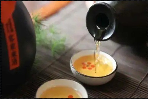 鹅黄白酒产品 门店图片