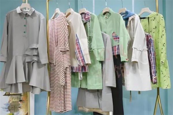 黎妆女装产品 门店图片