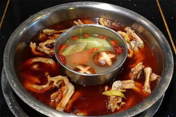 鹅掌酸辣汤锅产品 门店图片