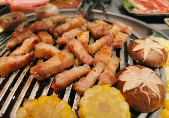 青瓦碳烤肉产品 门店图片