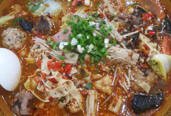 周极品特色冒菜产品 门店图片