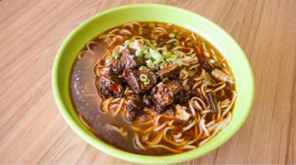 琪轩铭重庆小面
