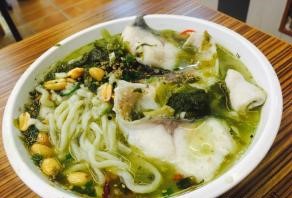 嗨酸菜小鱼