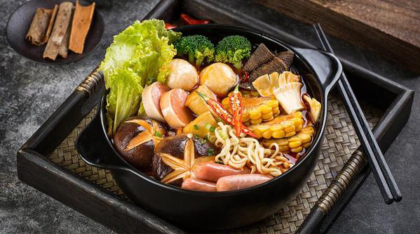 串串家园金汤麻辣烫