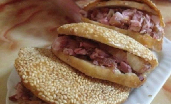 老董烧饼特色熏肉