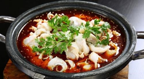 巴乡石锅鱼