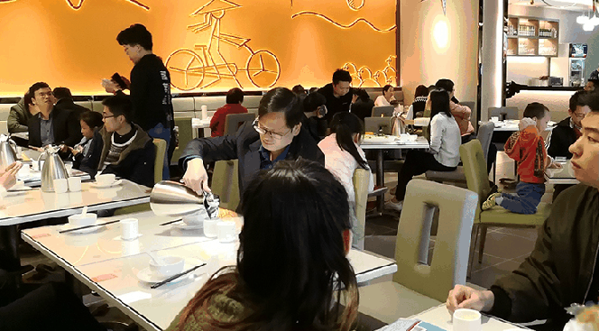 越茗苑越式美食馆加盟店