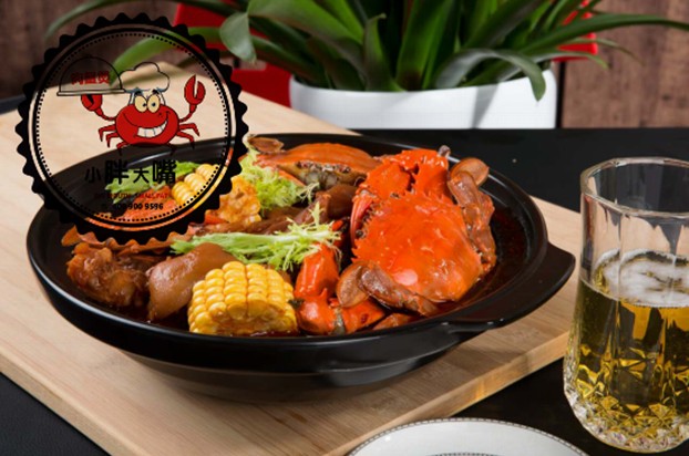 小胖大嘴肉蟹煲加盟