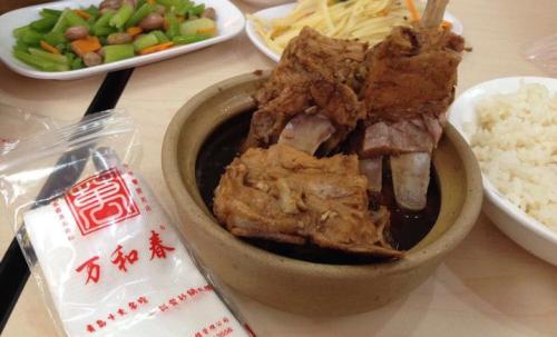 万和春排骨米饭加盟