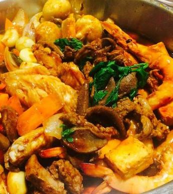 黄记煌三汁焖锅快餐