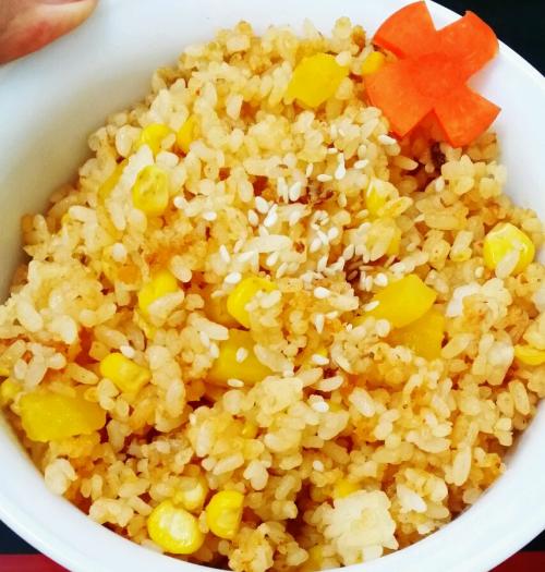 画生活炒饭小姐