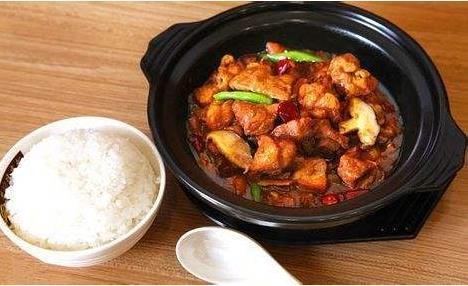 朱记黄焖鸡米饭
