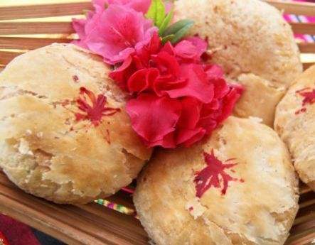 云南点心鲜花饼