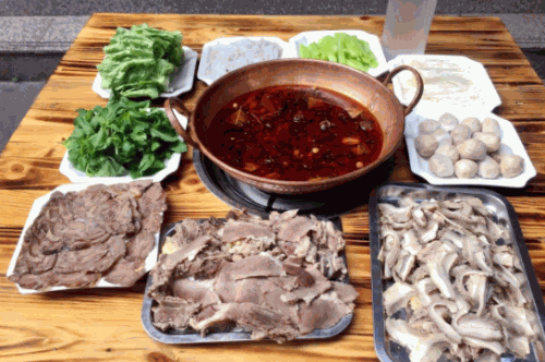 铜瓢牛肉火锅