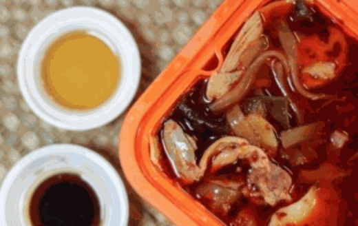 跷脚牛肉火锅