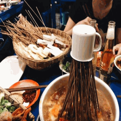 马路边上串串香加盟