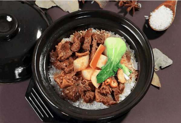 门前客宗师煲仔饭