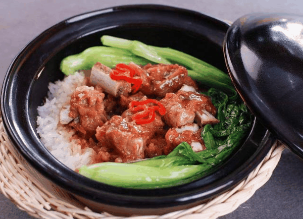米太极湘味煲仔饭