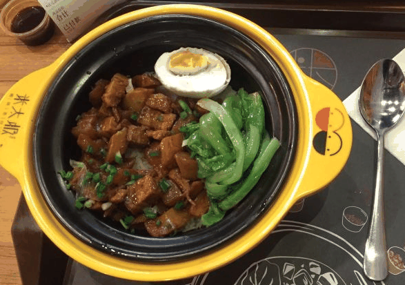 米太极湘味煲仔饭