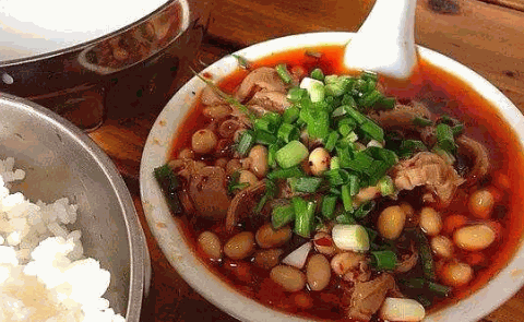 鲜鲜肥肠饭