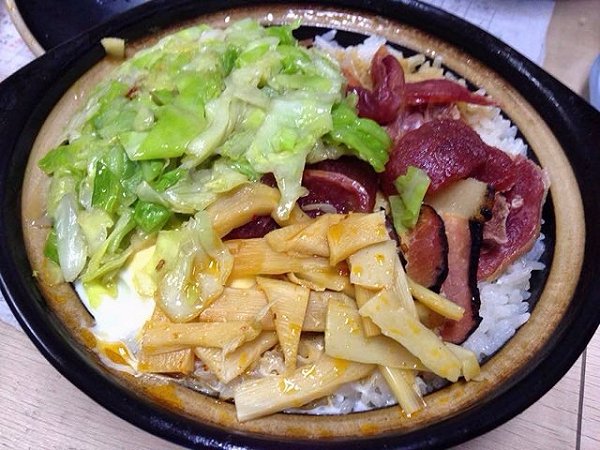 烧腊煲仔饭