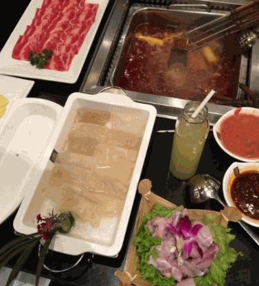 上上谦串串香火锅店