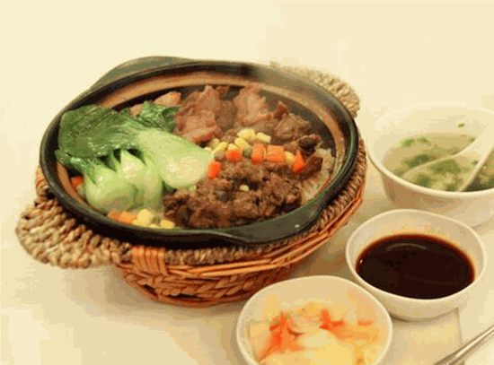 达人金牌煲仔饭