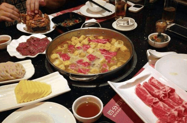 一哥肥牛火锅