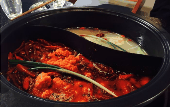 绿蚁小红炉串串火锅