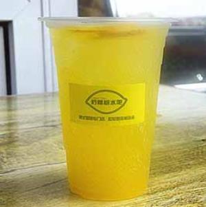 柠檬树奶茶店