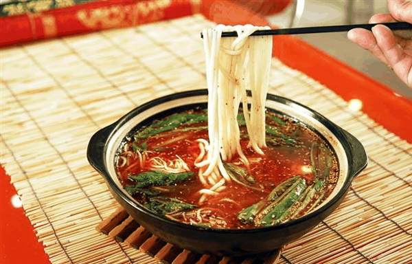 川名佬过桥米线