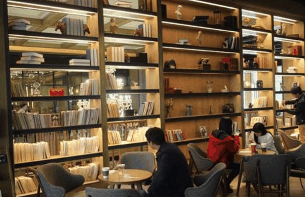 豪丽斯咖啡店