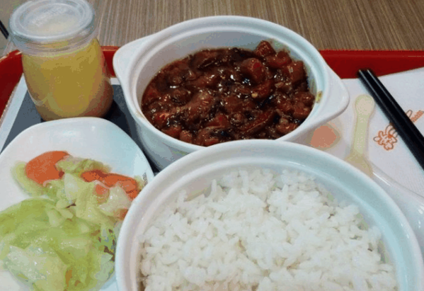 一品三笑快餐