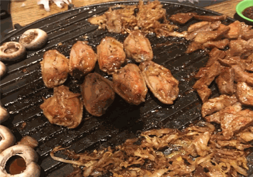 胡同里烤肉