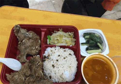大圆碗中式快餐