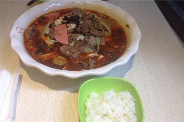 乡丫头冒菜