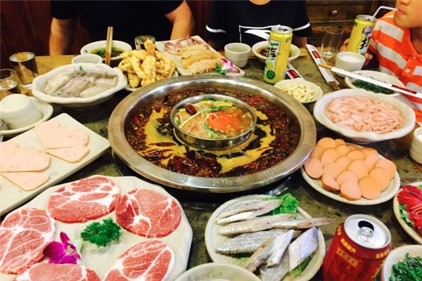 鲜火根老火锅