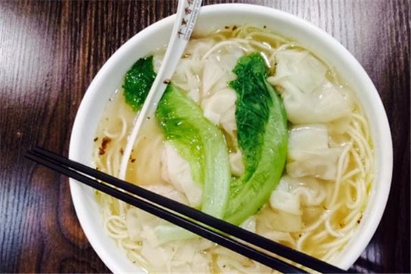 老上海馄饨铺