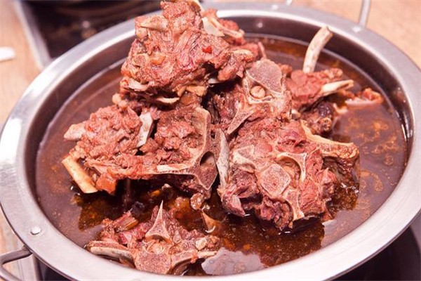 羊蝎子多少钱？开店轻松，万元，好项目等你来