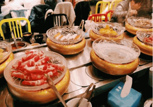 汤响回转火锅