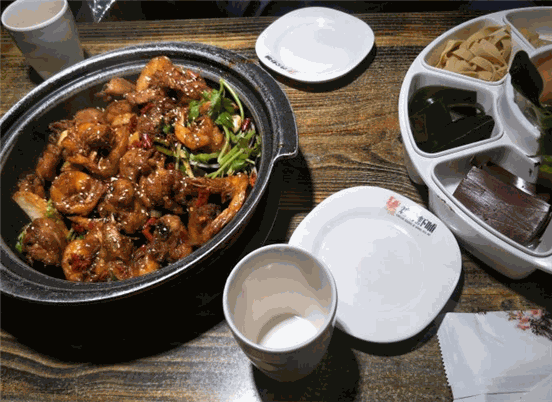 鸡公虾哺