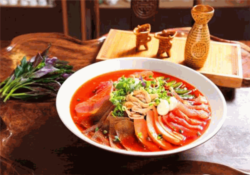 金三顾冒菜