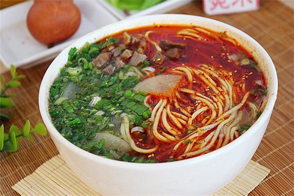 三勺辣子牛肉面