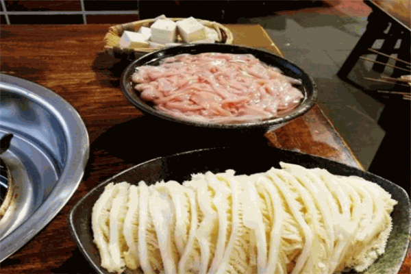 恋唇小郡肝串串香