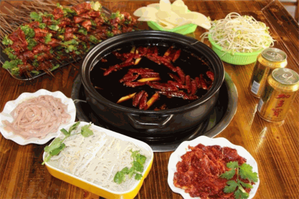 龍窖砂锅串串香