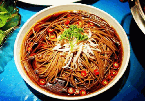 烧鹅仔酸辣粉