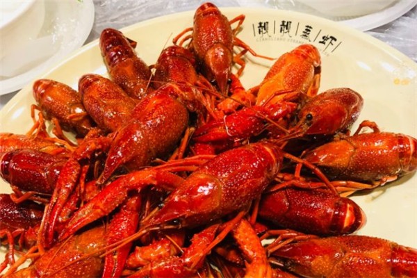 靓靓龙虾