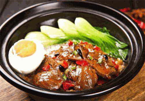 煲中宝煲仔饭