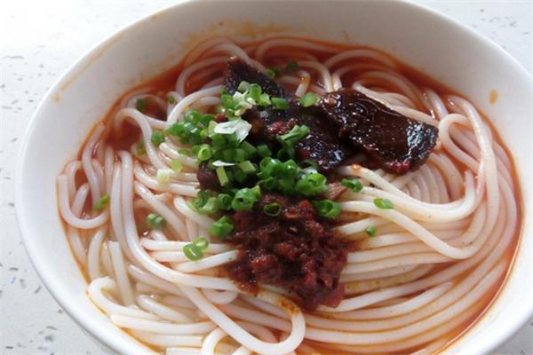 三品王牛肉粉