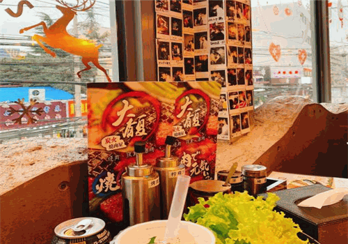 大馥炭火烤肉屋布置